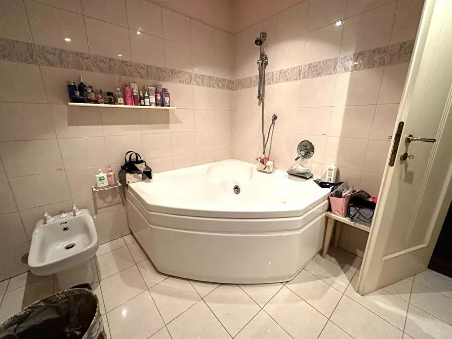 Immagine 19 di Mansarda in vendita  a Empoli