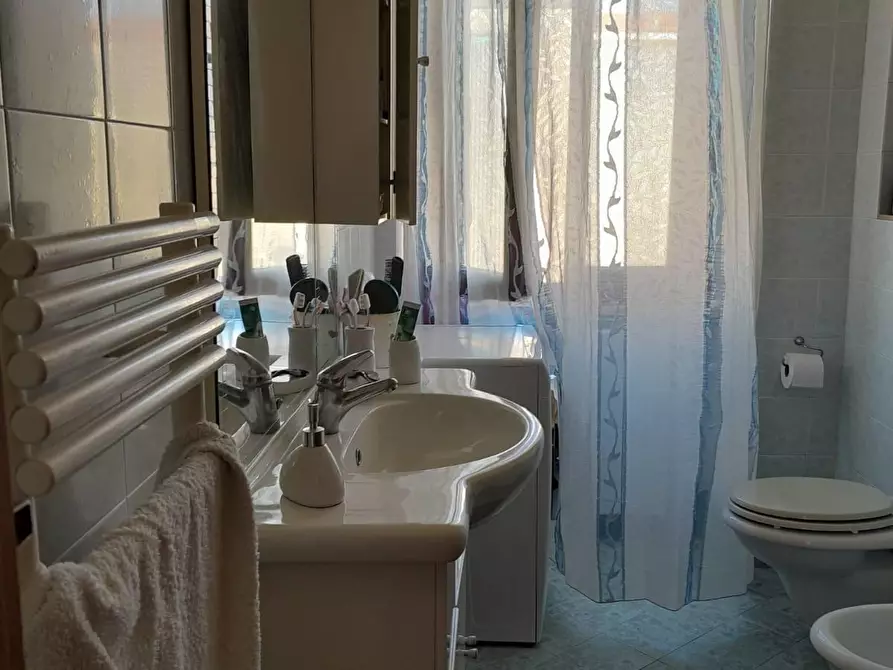 Immagine 10 di Appartamento in vendita  a Livorno