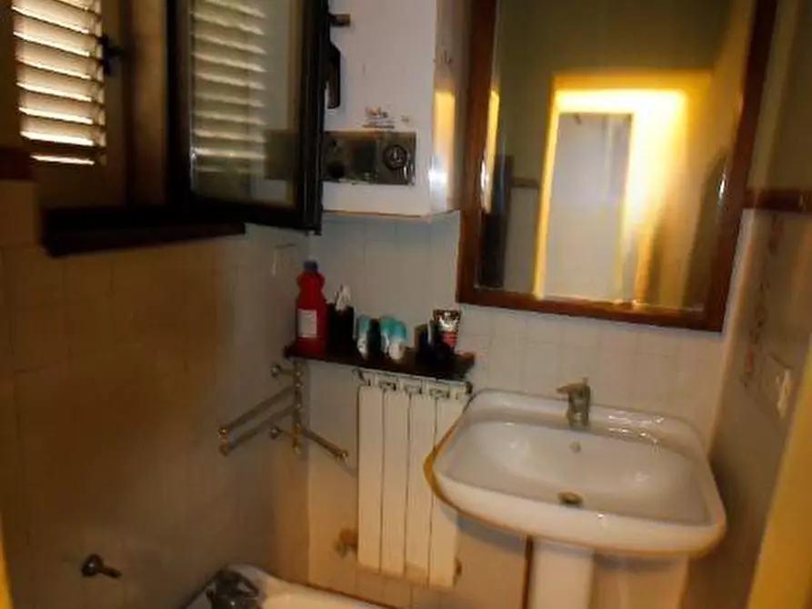 Immagine 8 di Appartamento in vendita  a Colle Di Val D'elsa