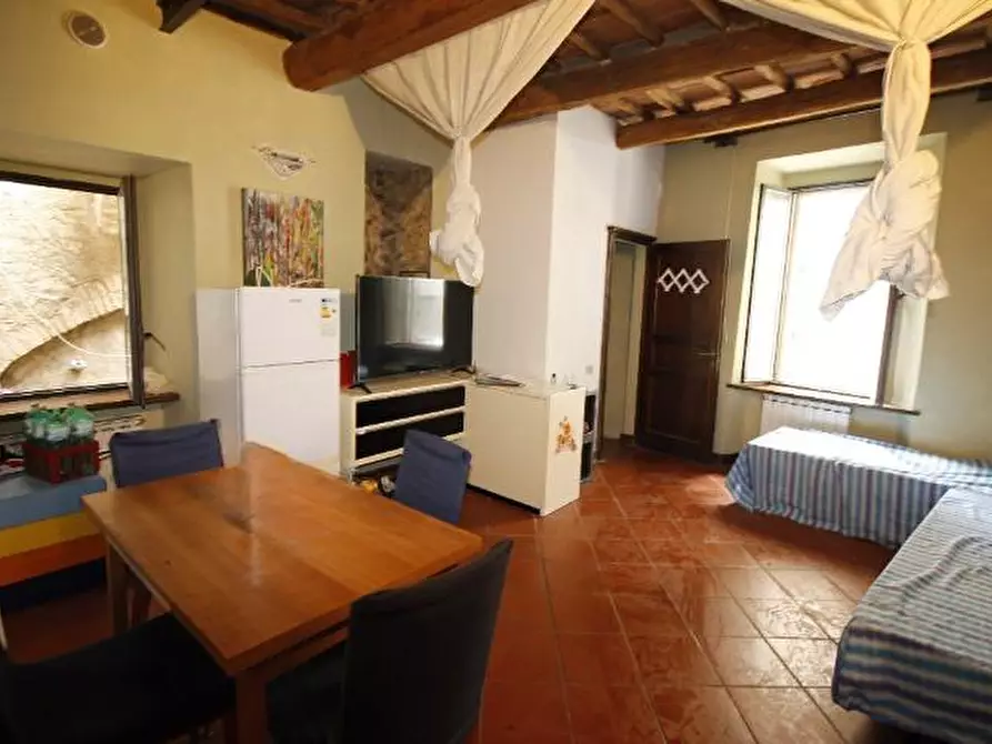 Immagine 9 di Appartamento in vendita  a Colle Di Val D'elsa