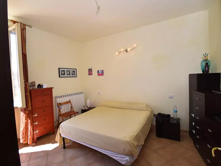 Immagine 11 di Appartamento in vendita  a Pisa