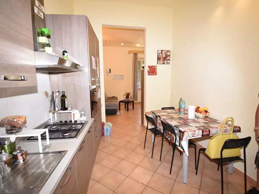 Immagine 8 di Appartamento in vendita  a Pisa