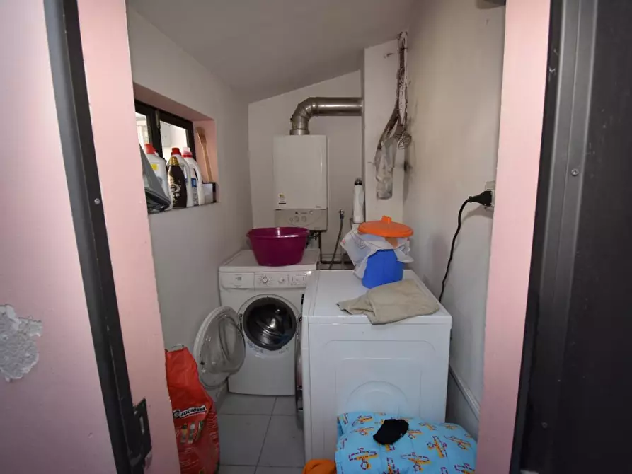 Immagine 27 di Appartamento in vendita  a Pisa