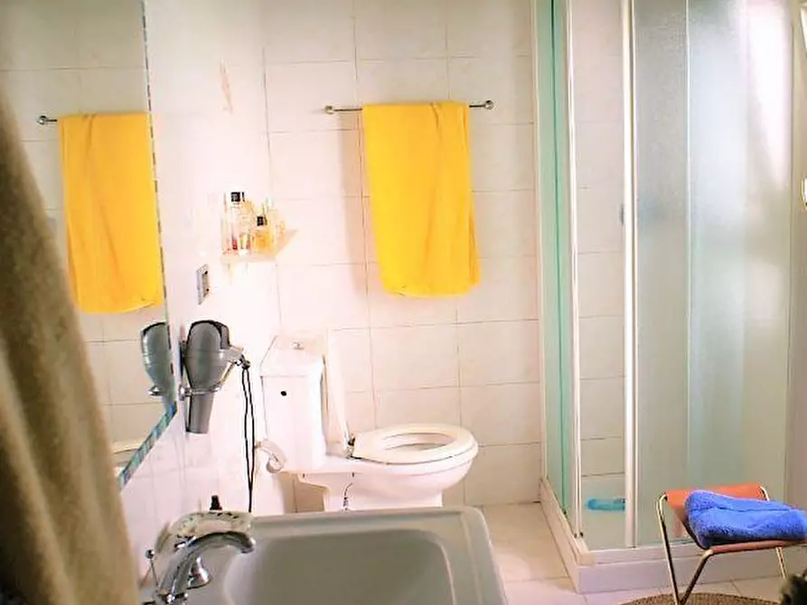 Immagine 29 di Villa in vendita  a Ortonovo