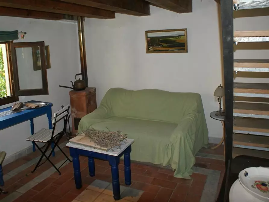 Immagine 12 di Villa in vendita  a Ortonovo