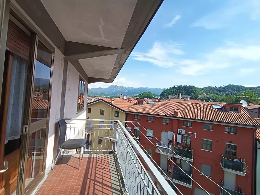 Immagine 6 di Appartamento in vendita  a Castelnuovo Di Garfagnana