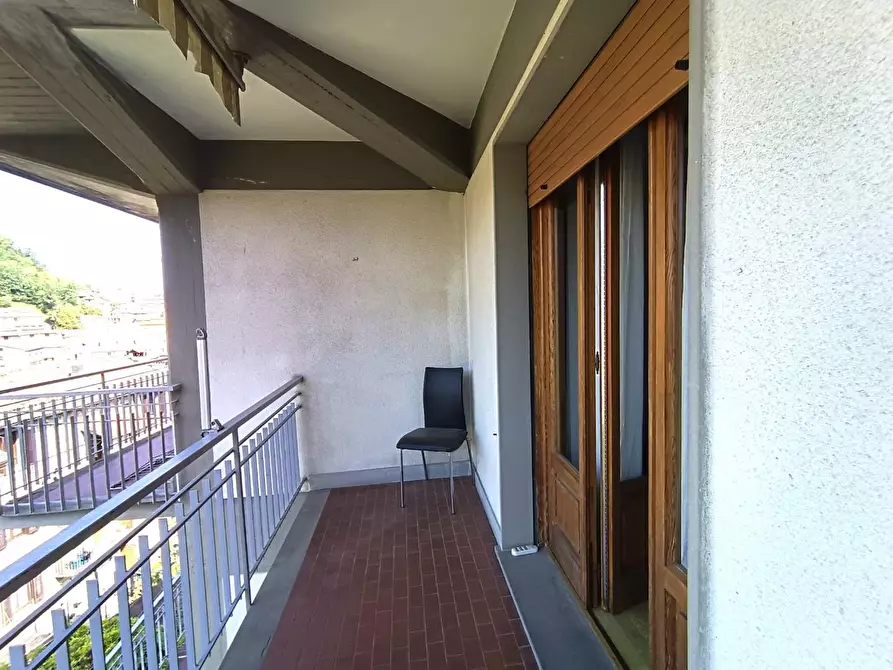 Immagine 7 di Appartamento in vendita  a Castelnuovo Di Garfagnana