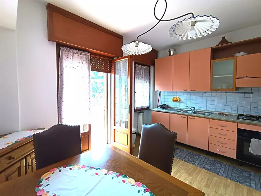 Immagine 9 di Appartamento in vendita  a Castelnuovo Di Garfagnana