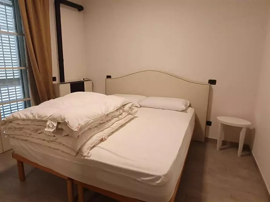 Immagine 8 di Casa semindipendente in vendita  a Montignoso