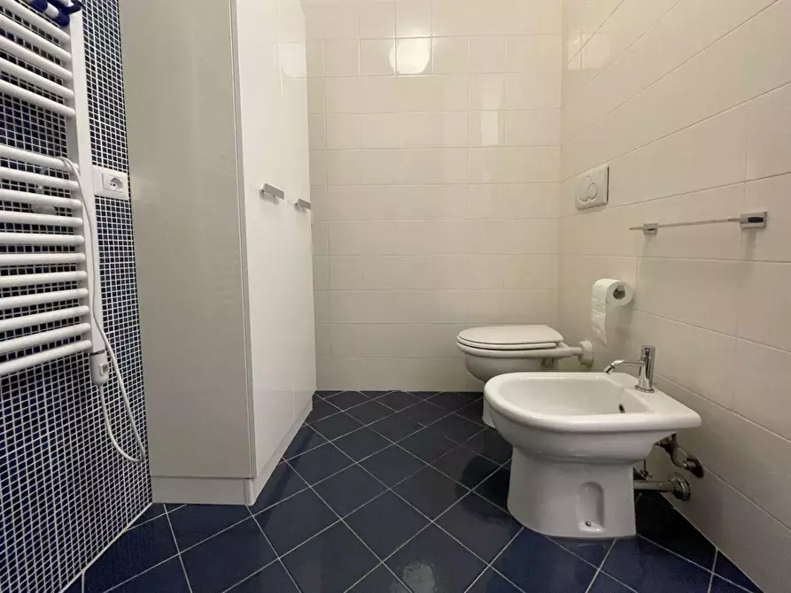 Immagine 16 di Appartamento in affitto  a Siena