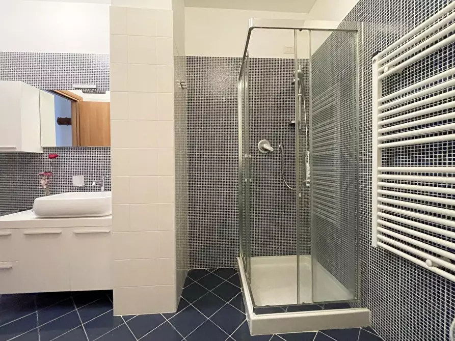 Immagine 15 di Appartamento in affitto  a Siena