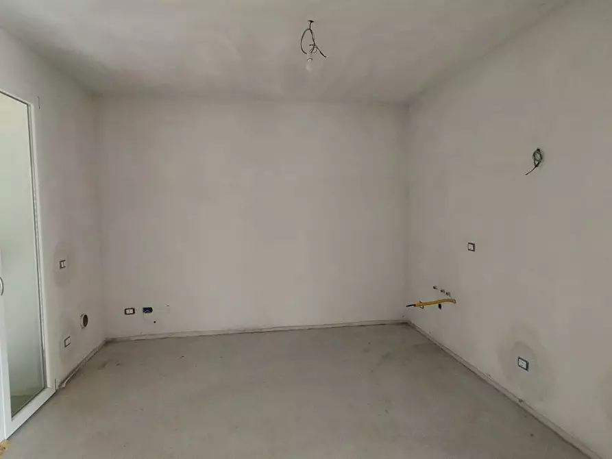 Immagine 7 di Casa bifamiliare in vendita  a Santa Maria A Monte