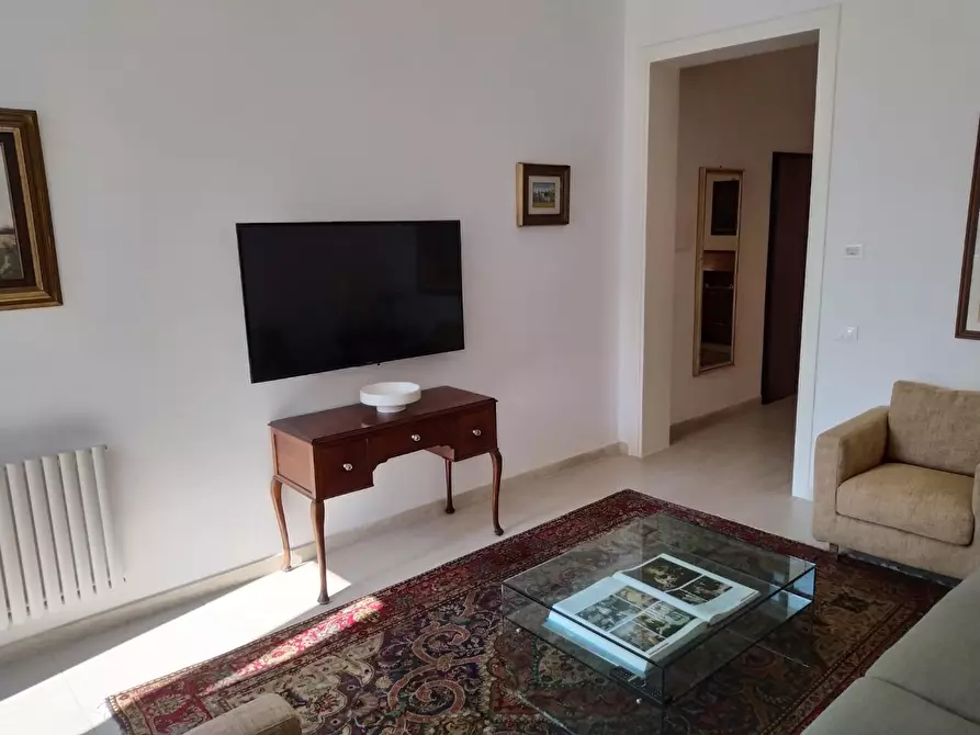 Immagine 10 di Appartamento in vendita  a Viareggio