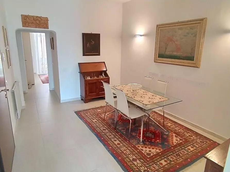 Immagine 9 di Appartamento in vendita  a Viareggio