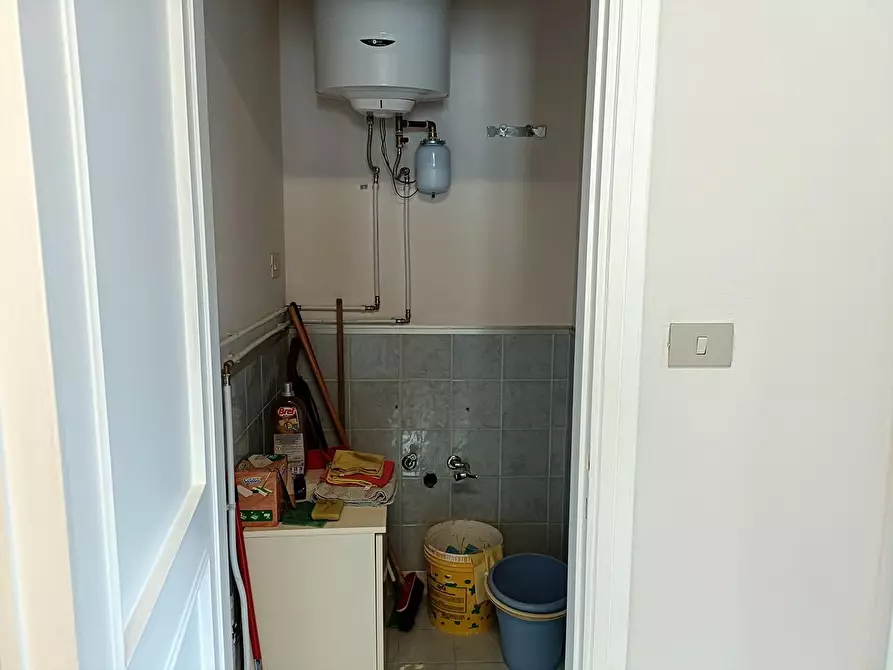 Immagine 17 di Appartamento in vendita  a Carrara