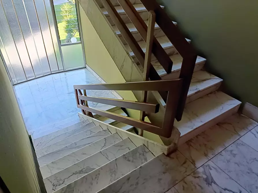 Immagine 27 di Appartamento in vendita  a Carrara