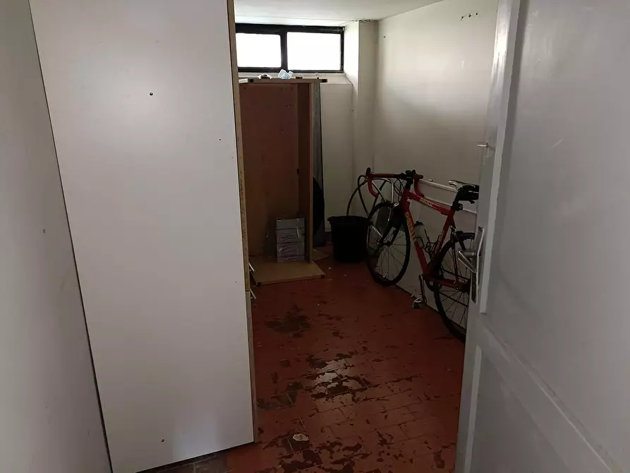 Immagine 28 di Appartamento in vendita  a Carrara