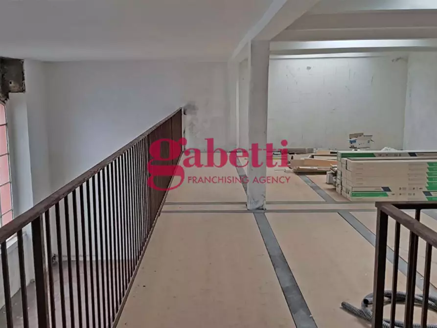 Immagine 5 di Ufficio in vendita  a Pisa