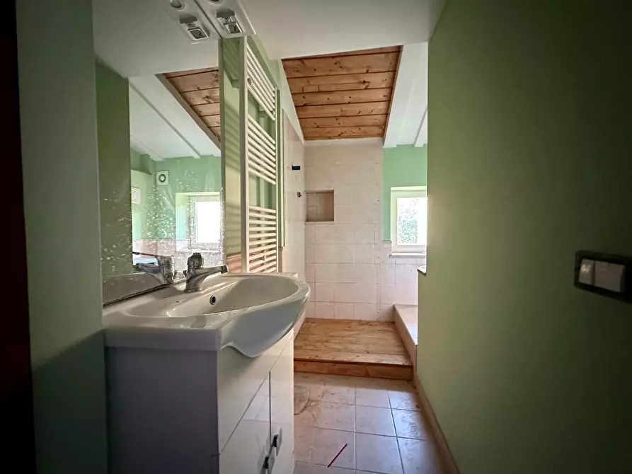 Immagine 16 di Terratetto in vendita  a Lucca