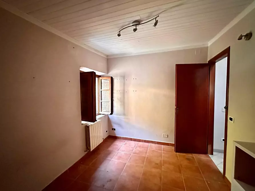 Immagine 15 di Terratetto in vendita  a Lucca