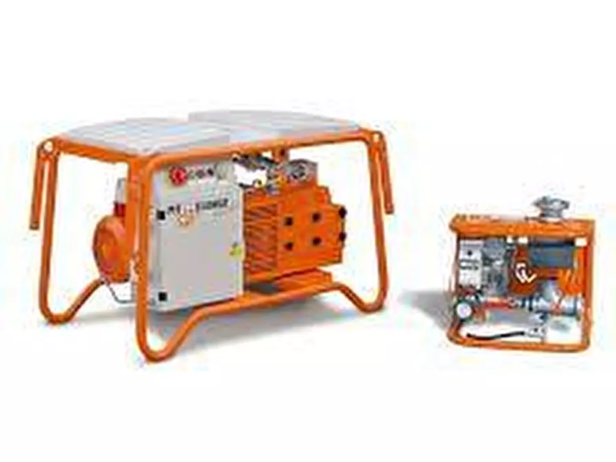 Immagine 9 di Attività commerciale in vendita  a Torino