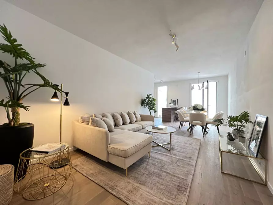 Immagine 2 di Appartamento in vendita  a Empoli