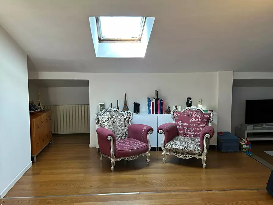 Immagine 24 di Appartamento in vendita  a Massa