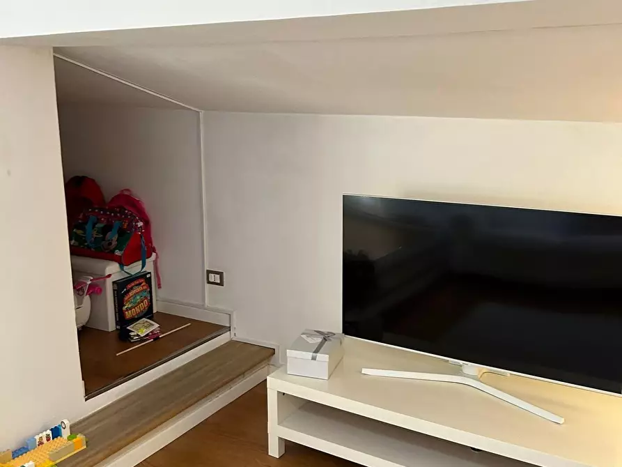 Immagine 4 di Appartamento in vendita  a Massa