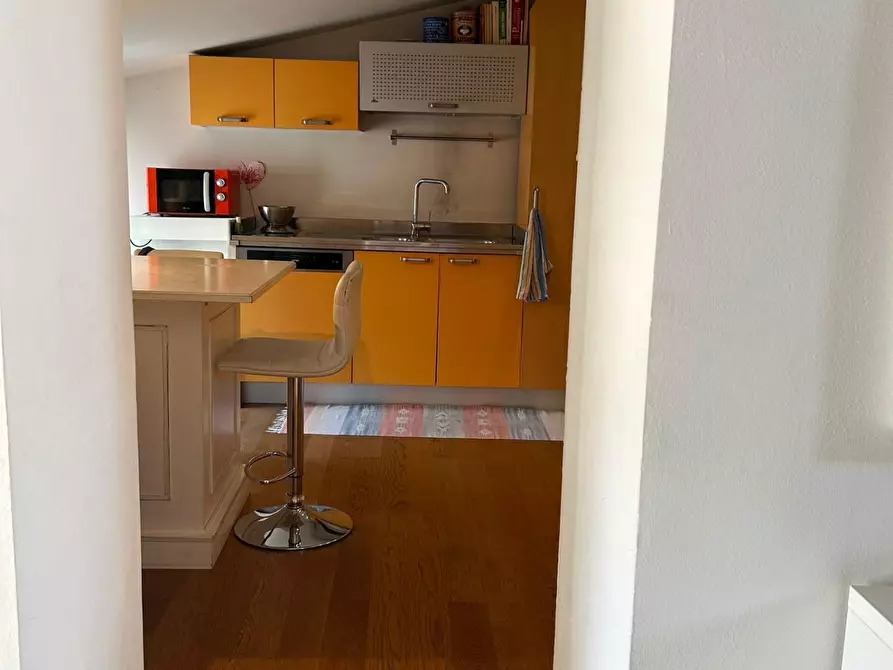 Immagine 11 di Appartamento in vendita  a Massa