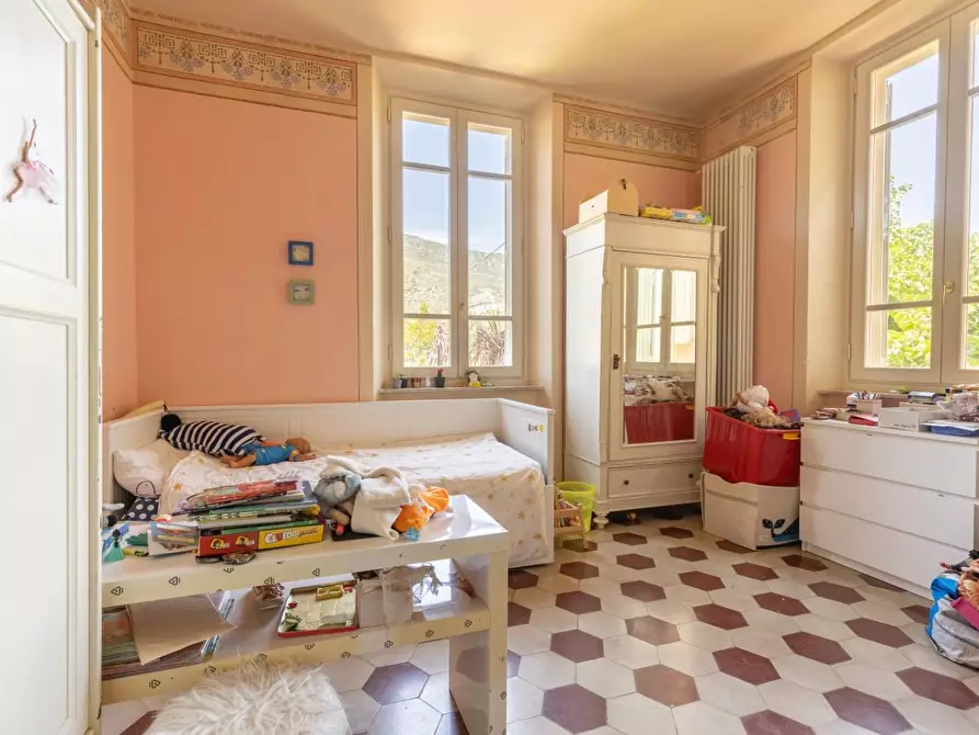 Immagine 15 di Villa in vendita  a Lucca