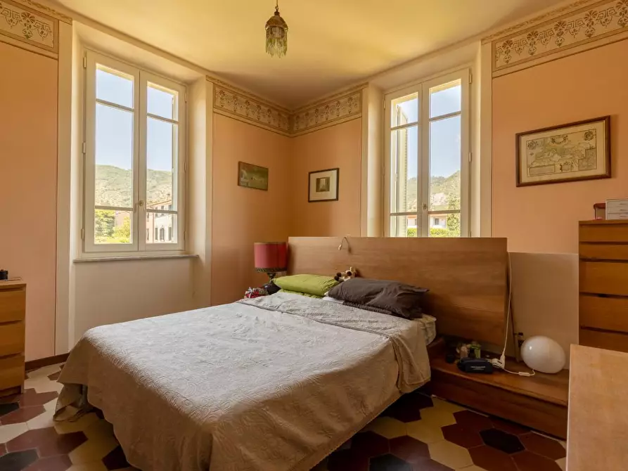 Immagine 32 di Villa in vendita  a Lucca