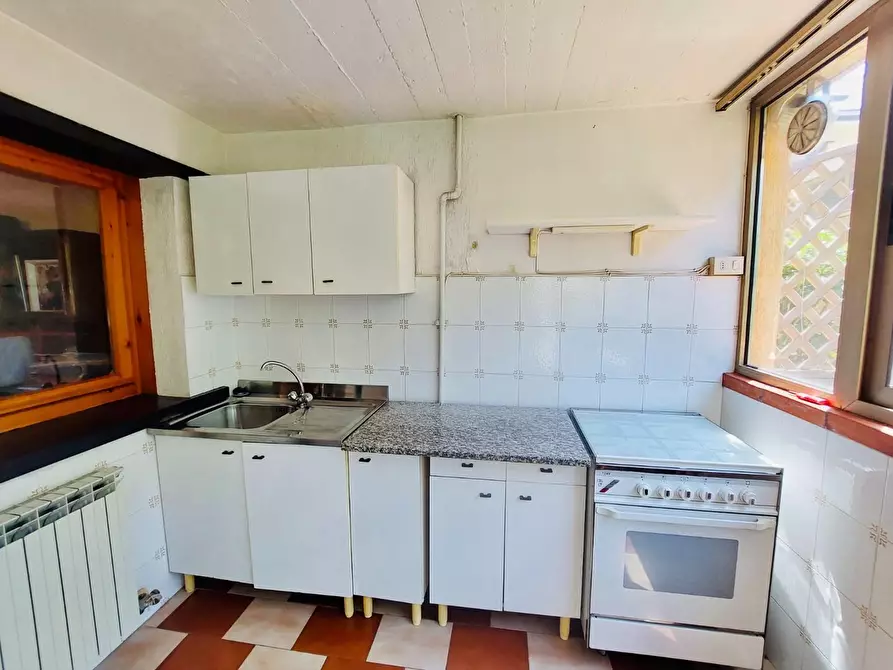 Immagine 30 di Villetta a schiera in vendita  a Viareggio