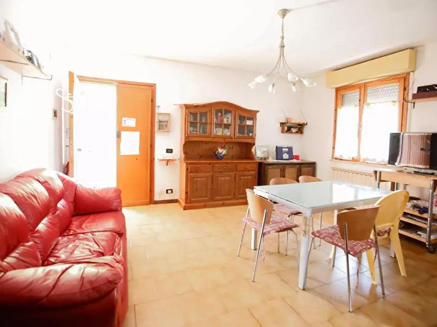 Immagine 1 di Appartamento in vendita  a Collesalvetti