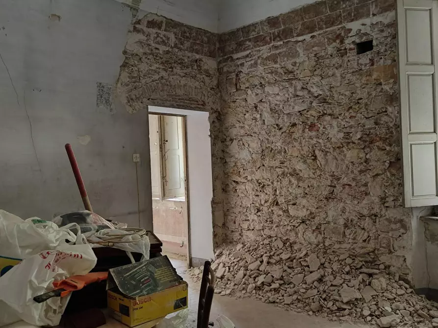 Immagine 54 di Casa colonica in vendita  a Calci