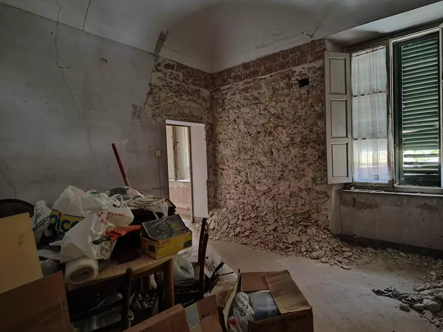 Immagine 63 di Casa colonica in vendita  a Calci