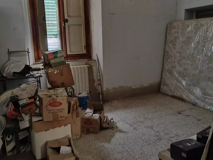 Immagine 39 di Casa colonica in vendita  a Calci