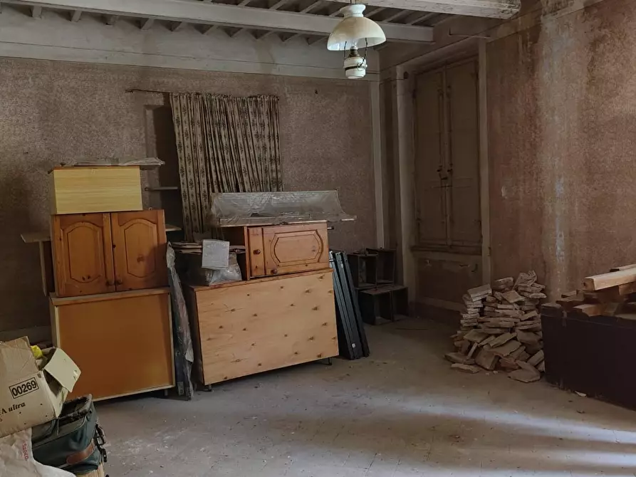 Immagine 23 di Casa colonica in vendita  a Calci