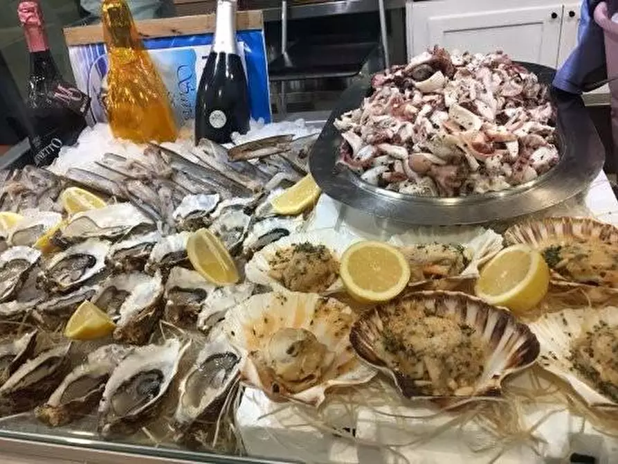 Immagine 9 di Bar / Ristorante in vendita  a Venaria Reale