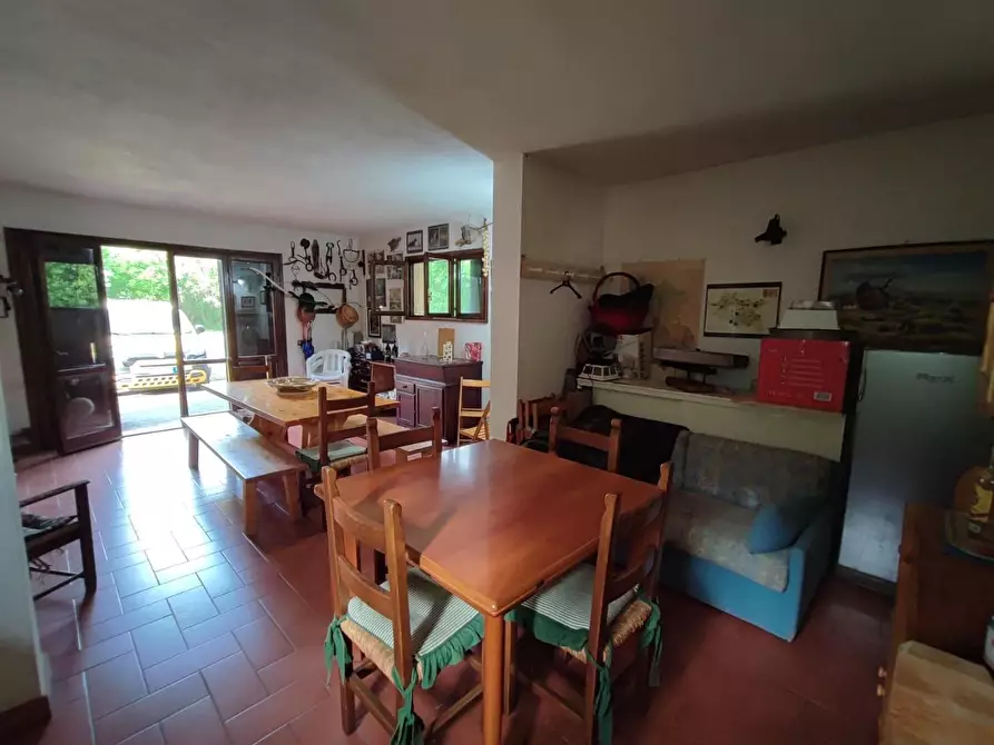 Immagine 16 di Deposito in vendita  a Palaia