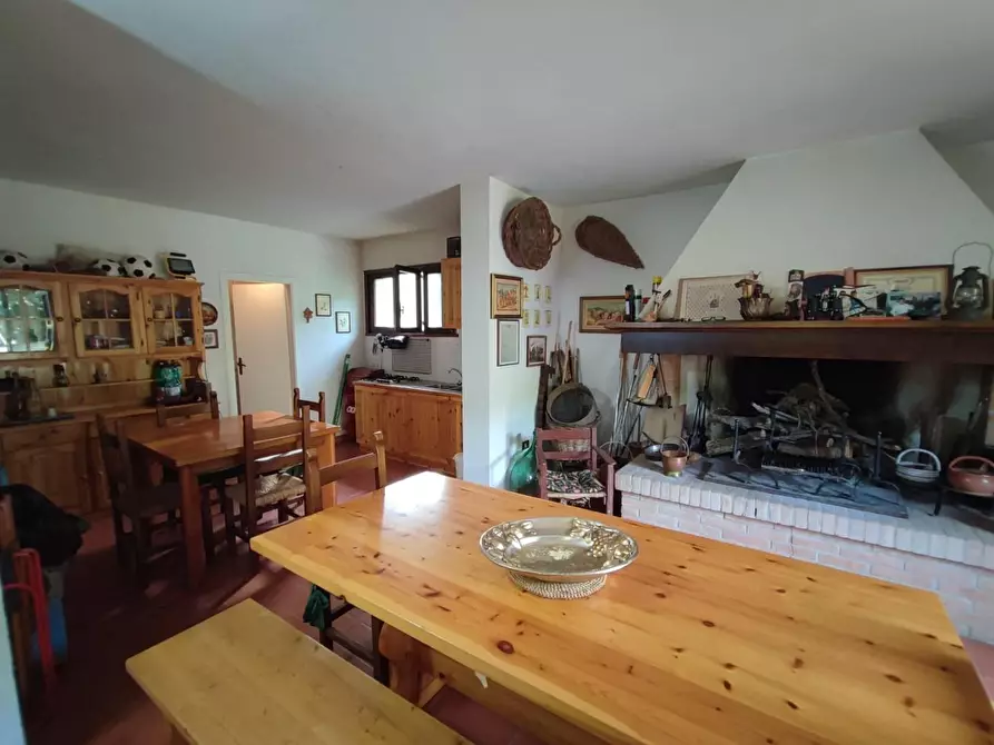 Immagine 6 di Deposito in vendita  a Palaia