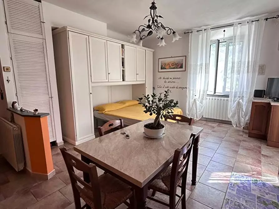 Immagine 15 di Appartamento in vendita  a Aulla