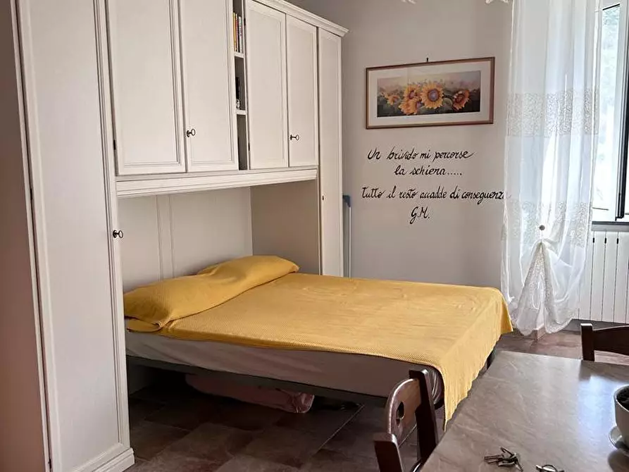 Immagine 11 di Appartamento in vendita  a Aulla