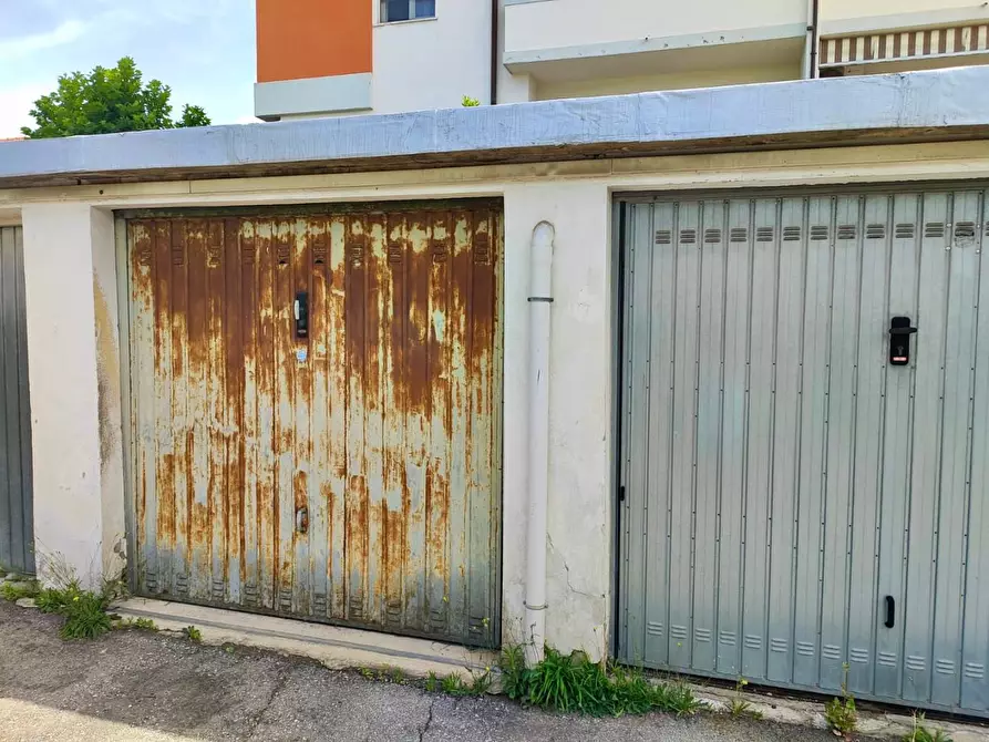 Immagine 22 di Appartamento in vendita  a Pisa