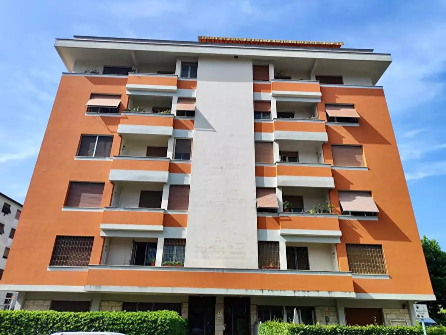 Immagine 10 di Appartamento in vendita  a Pisa