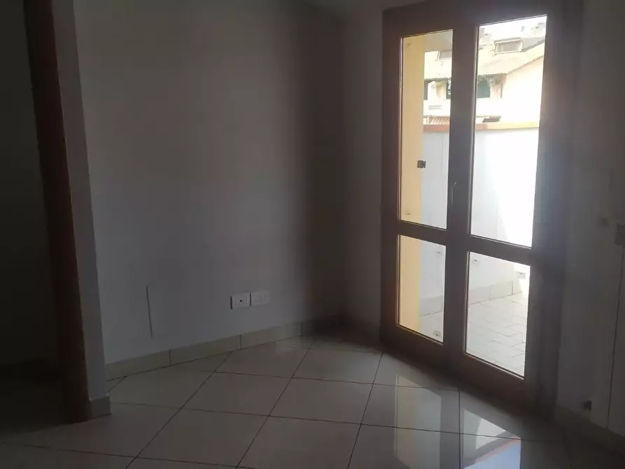 Immagine 5 di Appartamento in vendita  a Capraia E Limite