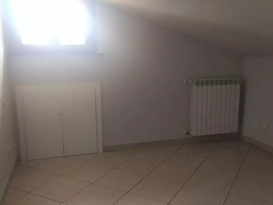 Immagine 2 di Appartamento in vendita  a Capraia E Limite