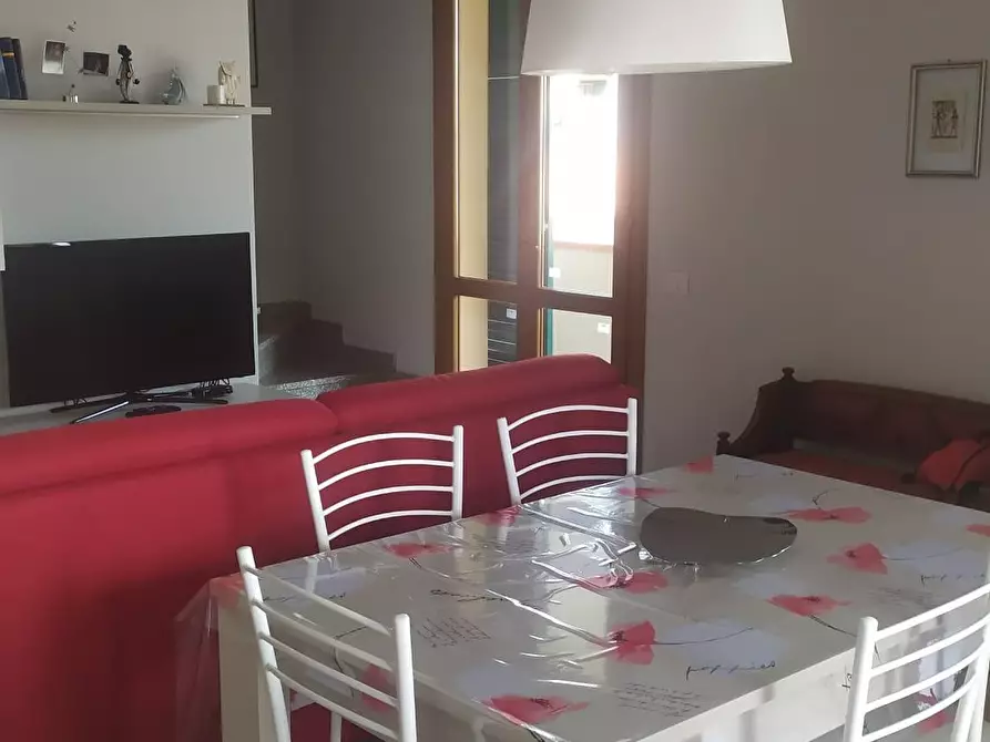 Immagine 16 di Appartamento in vendita  a Capraia E Limite