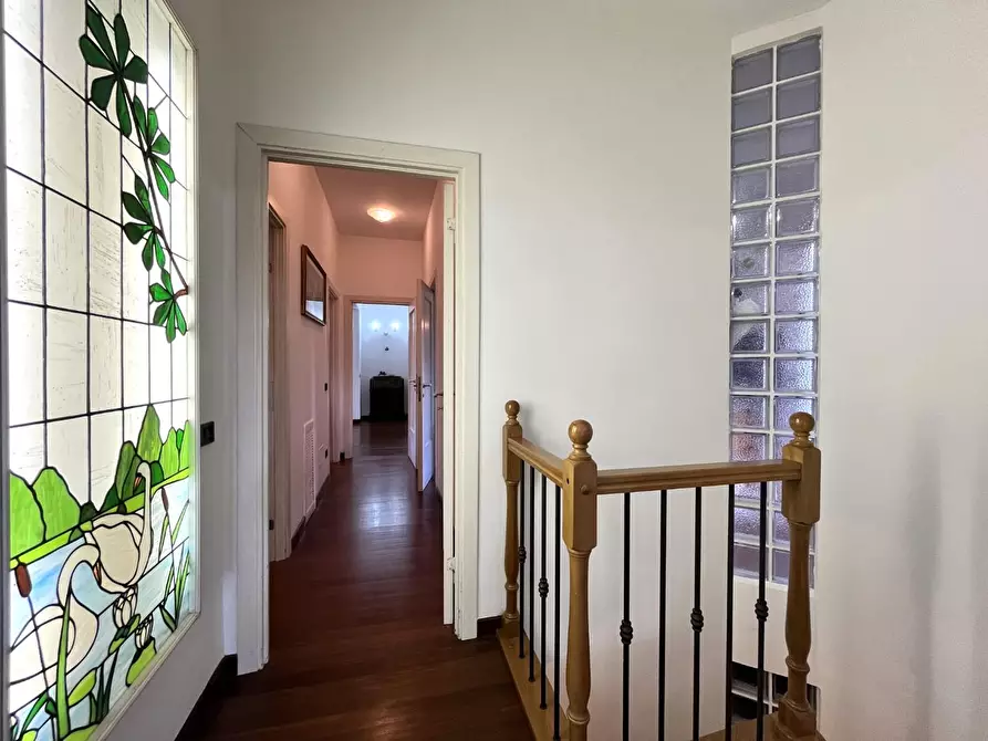 Immagine 30 di Villa in vendita  a Livorno