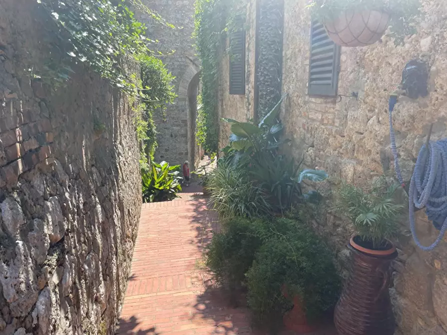 Immagine 1 di Casa semindipendente in vendita  a San Gimignano