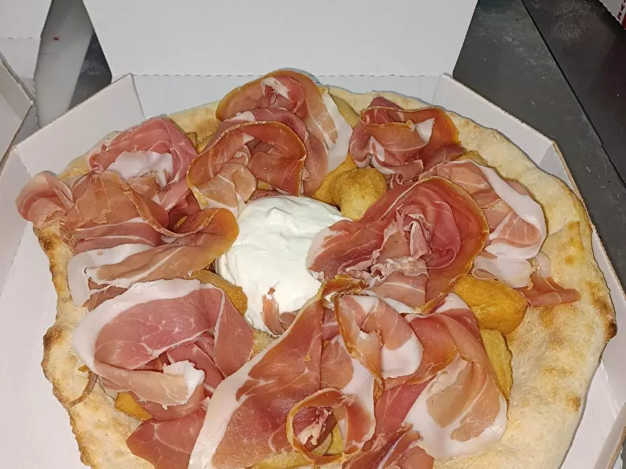 Immagine 21 di Bar / Ristorante in vendita  a Ciriè